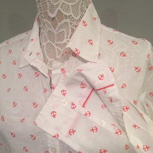 ❗️Sale ❗️Banana Republic Soft Wash Shirt - Picture 6 of 6